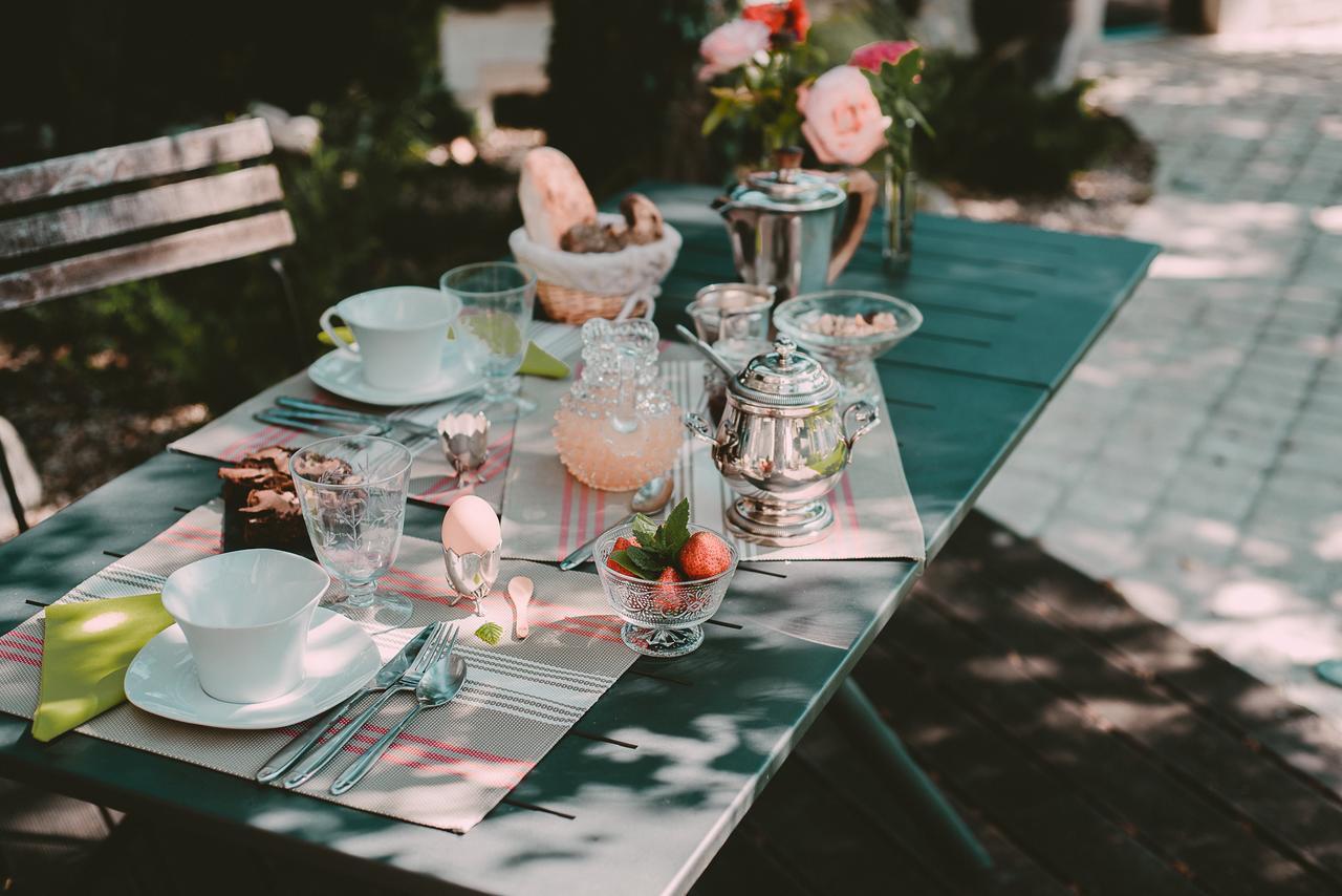 Un Banc Au Soleil Bed & Breakfast Marsilly  Eksteriør bilde